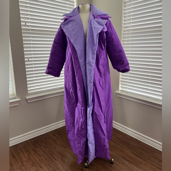 AMAZING LONGLINE PURPLE PUFFER COAT FOR THAT SKI SUIT TOPPER - Picture 3 of 6